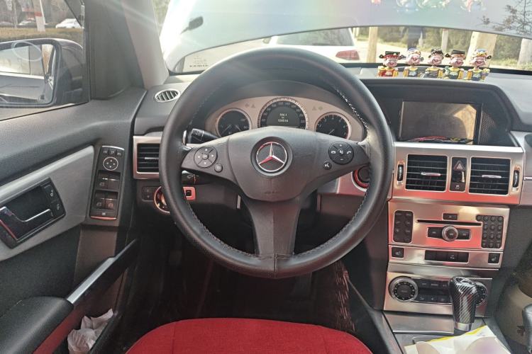 Used Mercedes-Benz GLK-Class 2011 GLK 300 4MATIC Dynamic Model