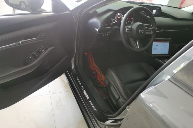 Used Mazda 3 Axela 2020 2.0L Automatic Zhiya Edition Driver Seat
