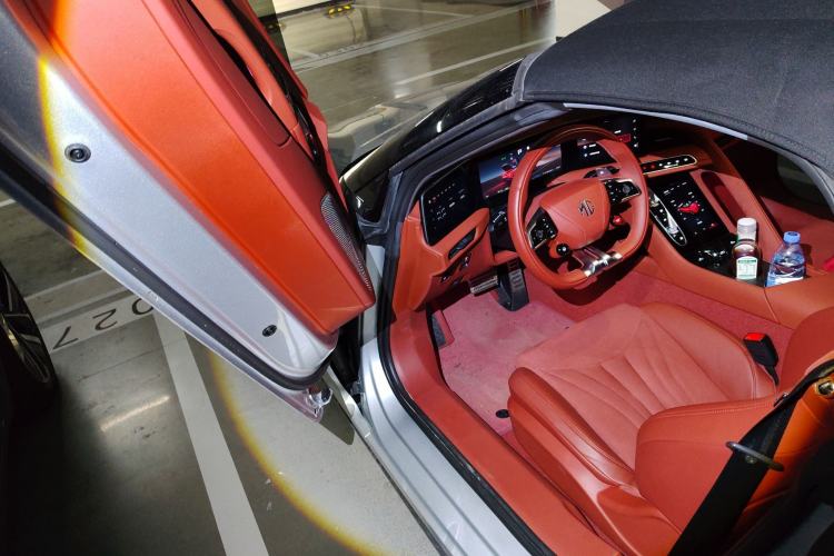 Used MG Cyberster 2024 580 km Ultra-Long Range Version