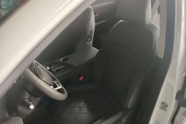 Used JETOUR Shanhai L9 2024 1.5TD 2DHT Air 5-Seater Left Front Seat