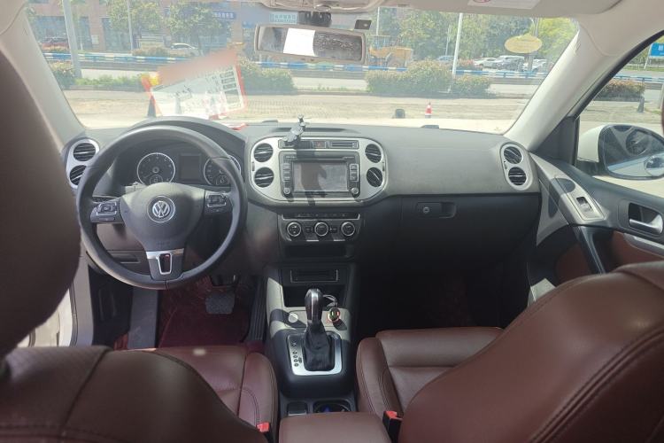 Used Volkswagen Tiguan 2015 1.8TSI Automatic Two-Wheel Drive Luxury Model Interior 3