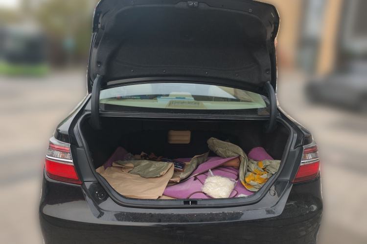 Used Toyota Camry 2015 2.0G Premier Edition Trunk