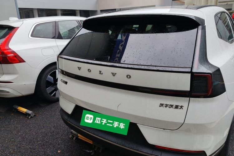 Used Volvo XC70 Plug-in Hybrid 2026 Model Four-Wheel Drive Long-Range Core
