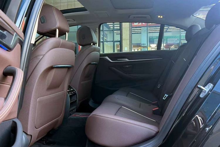 Used BMW 5 Series 2021 Updated 530Li xDrive Luxury Package Interior 5