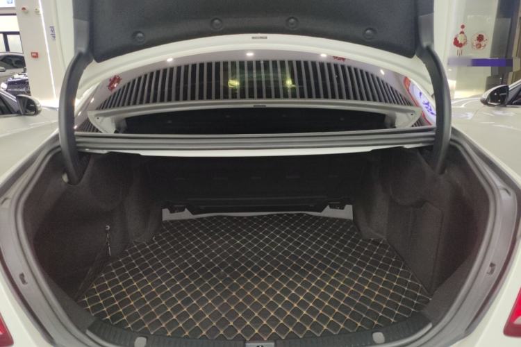 Used Mercedes-Benz E-Class 2020 Restyled E 300 L Sporty and Stylish Edition