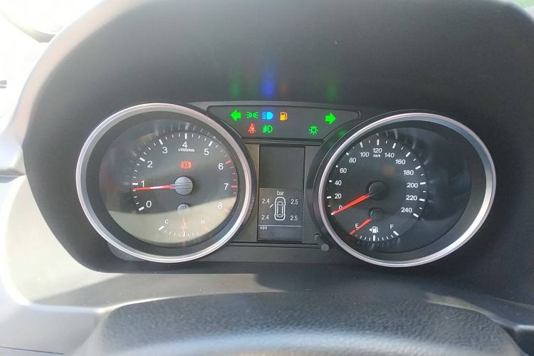 Used Haval H6 2015 Revised Version Sport Edition 1.5T Manual Transmission Two-Wheel Drive Elite Grade