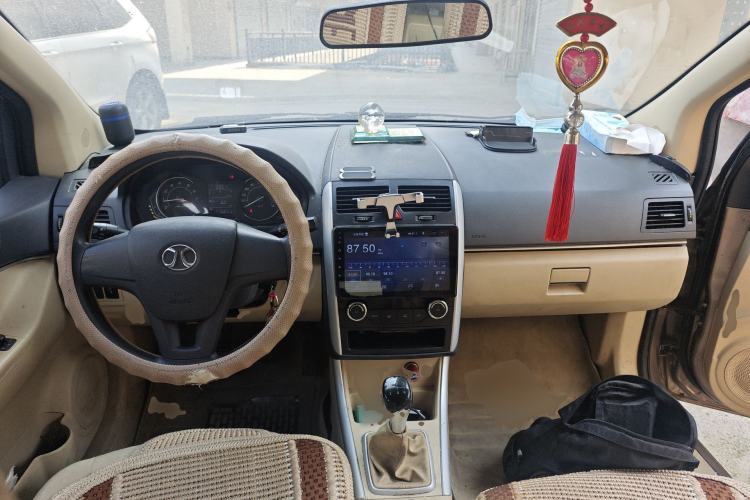 Used BAIC Senova D20 2015 Hatchback 1.3L Manual Leisure Edition Center Console