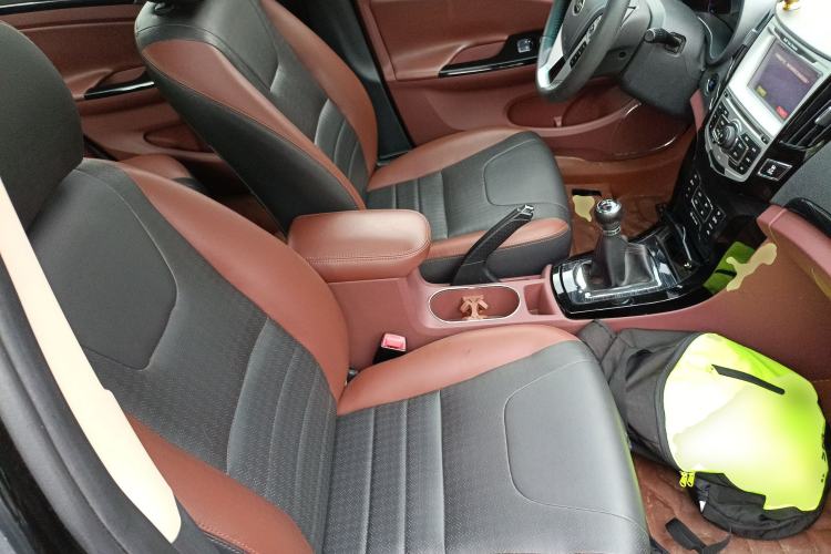 Used BYD Surui 2015 Revised Version 1.5L Manual Luxury Edition
