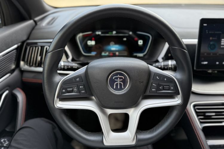 Used BYD Song PLUS 2020 1.5T Automatic Luxury Version
