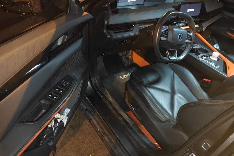 Used CHANGAN UNI-V 2022 1.5T Prestige Version