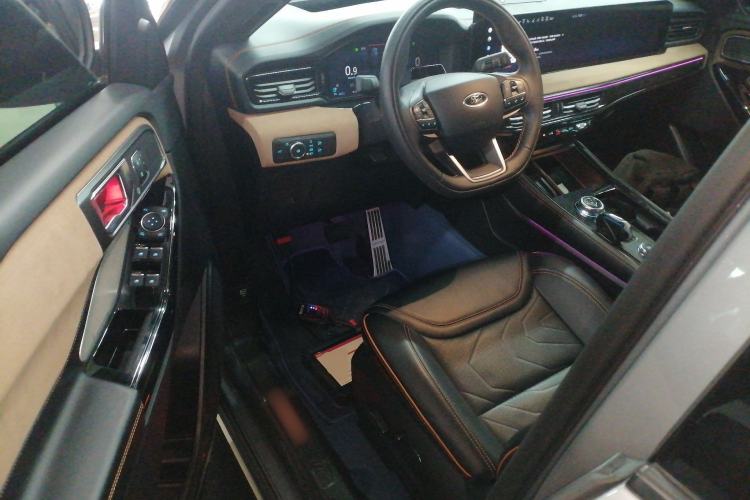 Used Ford Explorer 2024 2.3T EcoBoost Kunlun Peak Edition 7-Seater
