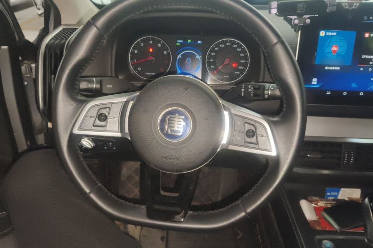 Used BYD Tang 2018 2.0T Automatic SmartConnect Luxury 7-Seater China V Emission Standard
