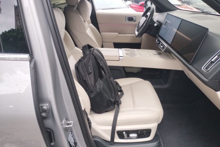 Used Li Auto L9 2022 Max model
