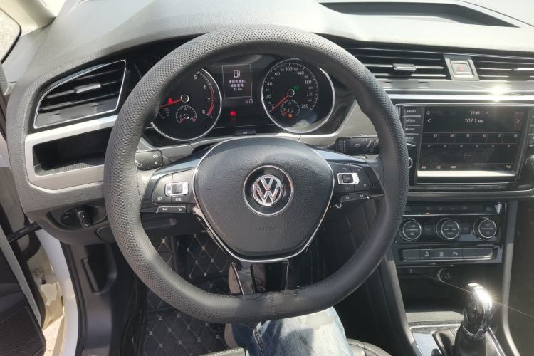 Used Volkswagen Touran 2018 Volkswagen Touran L 280TSI DSG Comfort Edition 7 Seats China V Emission Standard