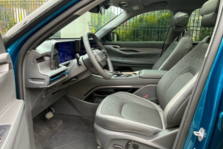 Used Ford Edge 2023 Ford Explorer L 2.0T EcoBoost Two-Wheel Drive 7-Seater Luxury Model Interior 5