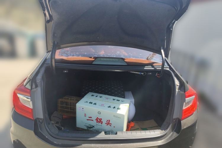 Used Honda Crider 2013 1.8L automatic luxury edition Trunk