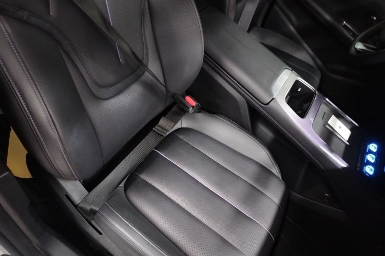 Used Deepal L07 2024 230Max Range-Extended Version Right Front Seat