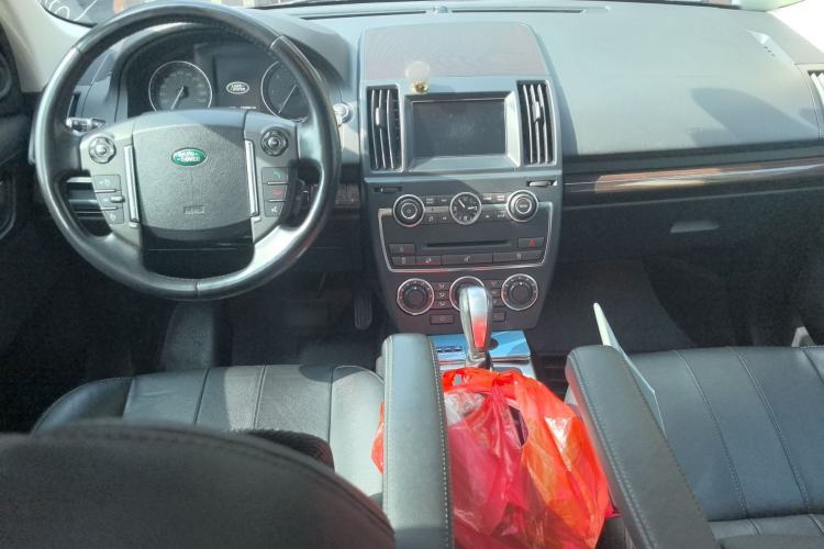 Used Land Rover Freelander 2 2013 2.2T SD4 SE Diesel Edition Center Console