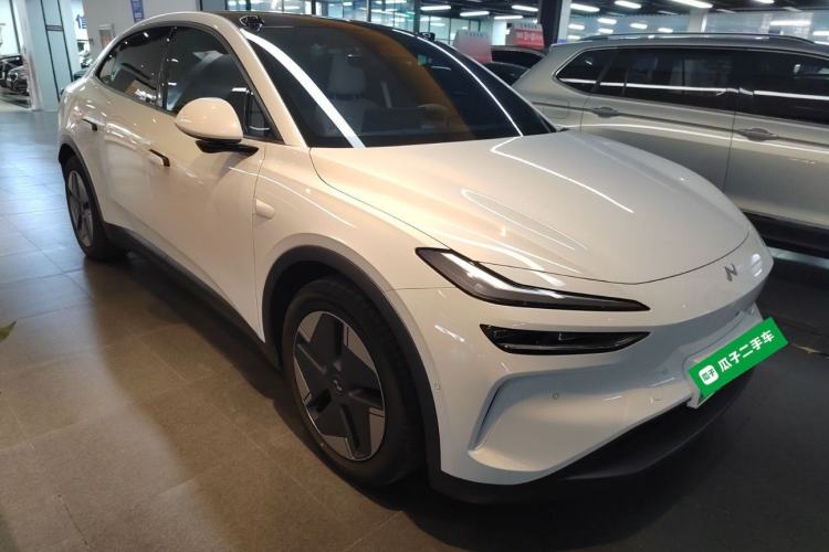 Used ONVO L60 2024 60 kWh Rear-Drive Version