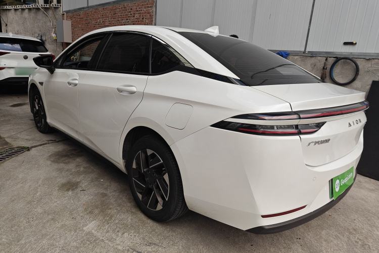 Used AION S Plus 2025 Travel Edition 52.998 kWh Rear Left 45 Deg