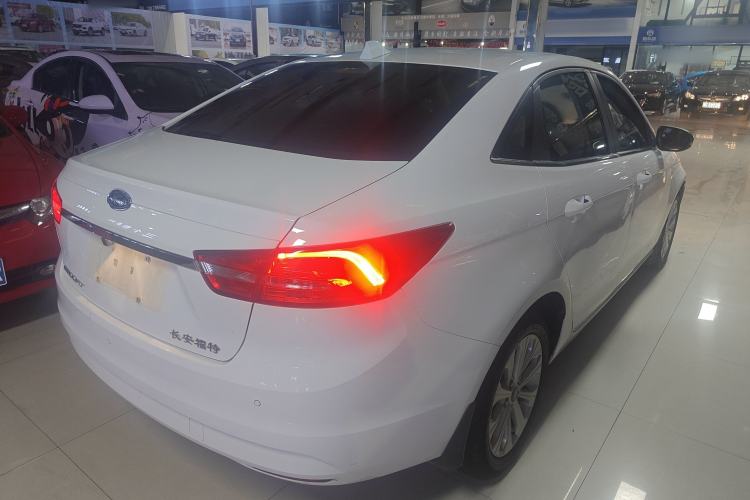 Used Ford Escort 2015 1.5L Automatic Fashion Model Rear Right 45 Deg