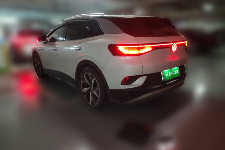 Used Volkswagen ID.4 CROZZ 2021 Long-Range PRO Two-Wheel Drive Version
