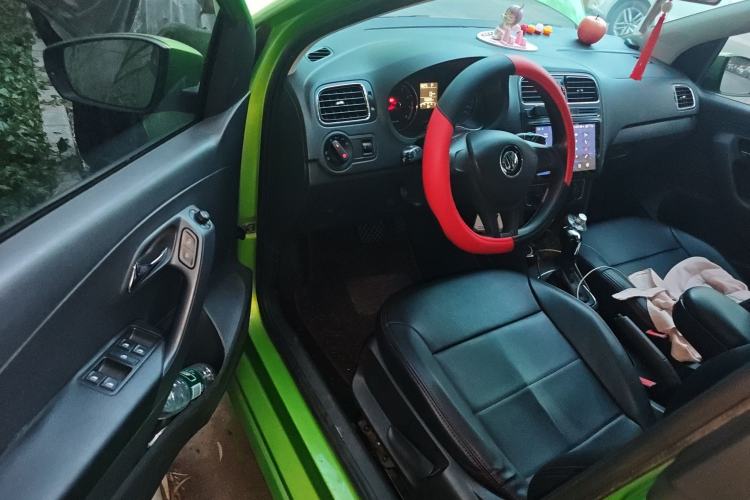 Used Volkswagen Polo 2014 1.6L Automatic Comfort Edition