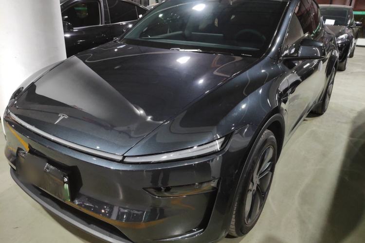 Used Tesla Model Y 2025 Long-Range All-Wheel Drive First Edition