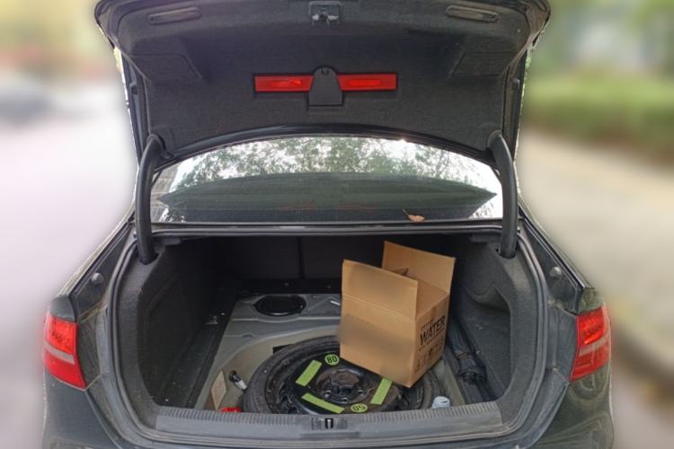 Used Audi A4L 2013 35 TFSI Automatic Standard Model Trunk