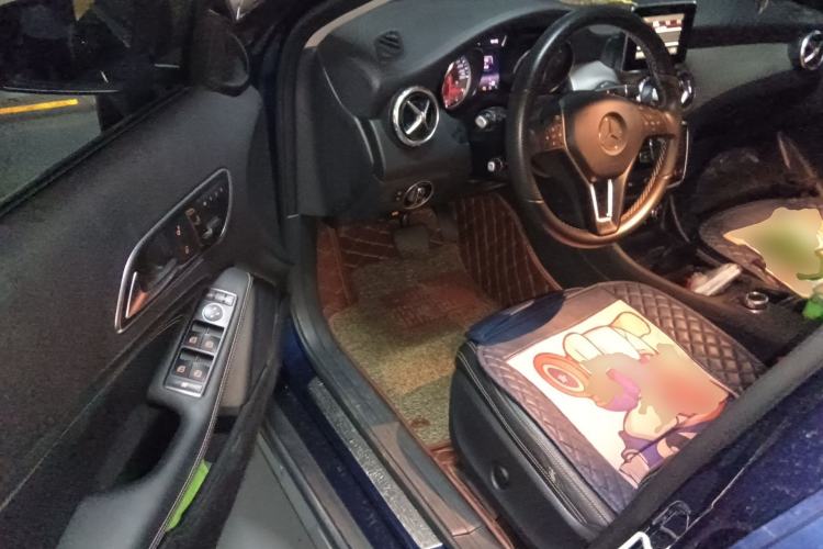 Used Mercedes-Benz GLA 2015 GLA 220 4MATIC Fashion Model
