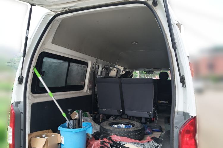 Used Foton Scenic G7 2021 2.4L Gasoline Commercial Version Long Wheelbase High Roof 6-Seater with Clear Windows Model 4K22D4M
