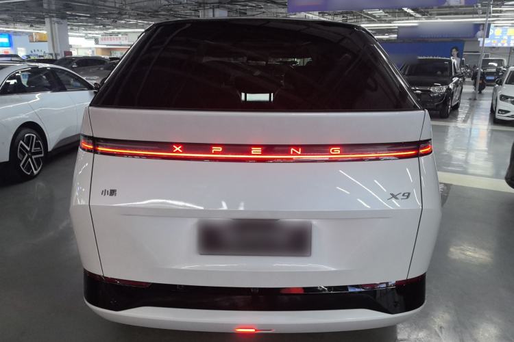 Used XPeng X9 2025 740 Ultra-Long Range Max
