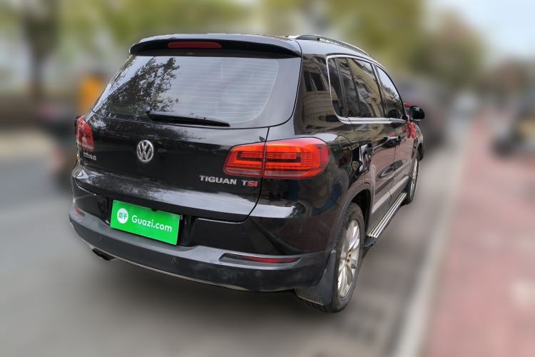 Used Volkswagen Tiguan 2015 1.8TSI Automatic Two-Wheel Drive Luxury Model Rear Right 45 Deg