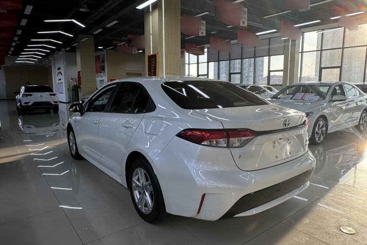 Used Toyota Levin 2019 Dual-Engine 1.8H E-CVT Luxury Edition China VI Standard
