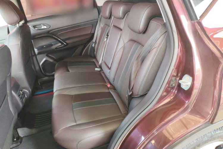 Used GAC Trumpchi GS4 2018 235T Automatic Two-Wheel-Drive Supreme Edition Left Rear Seat