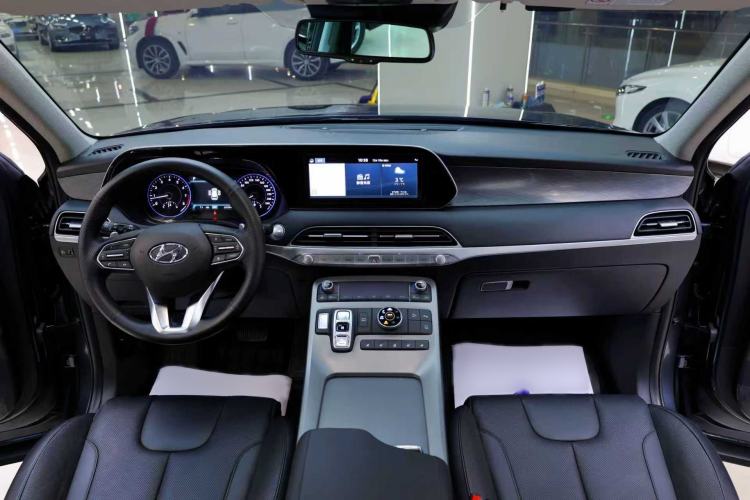 Used Hyundai Palisade 2021 3.5L Automatic 4x4 GLS
