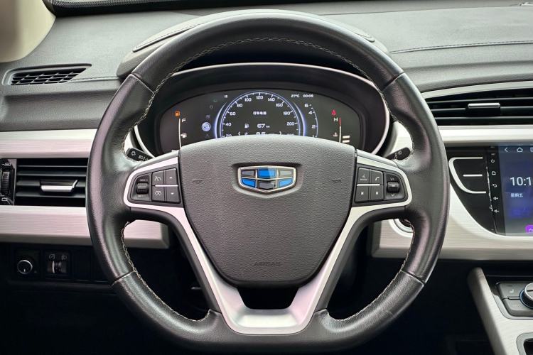 Used Geely Auto Emgrand X7 Sport 2018 1.8TD Automatic Two-Wheel Drive Smart Connect 4G Internet Edition Interior 4