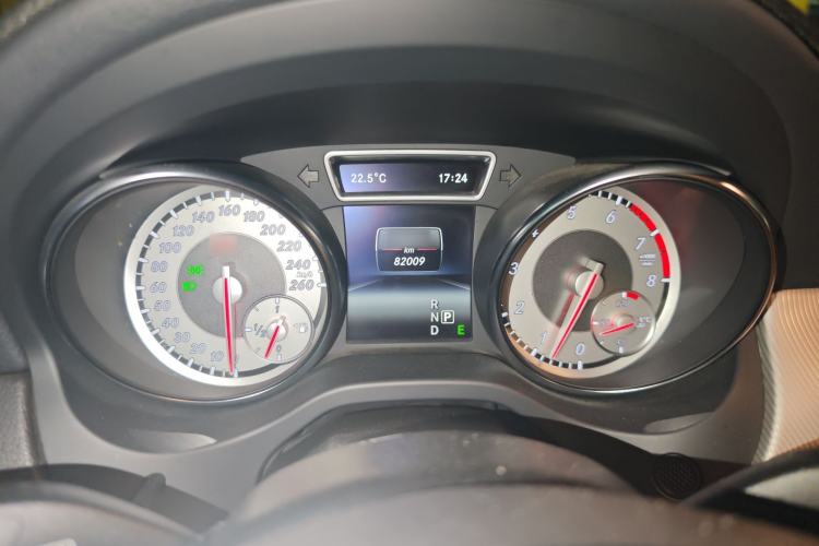 Used Mercedes-Benz GLA 2015 GLA 220 4MATIC Fashion Model