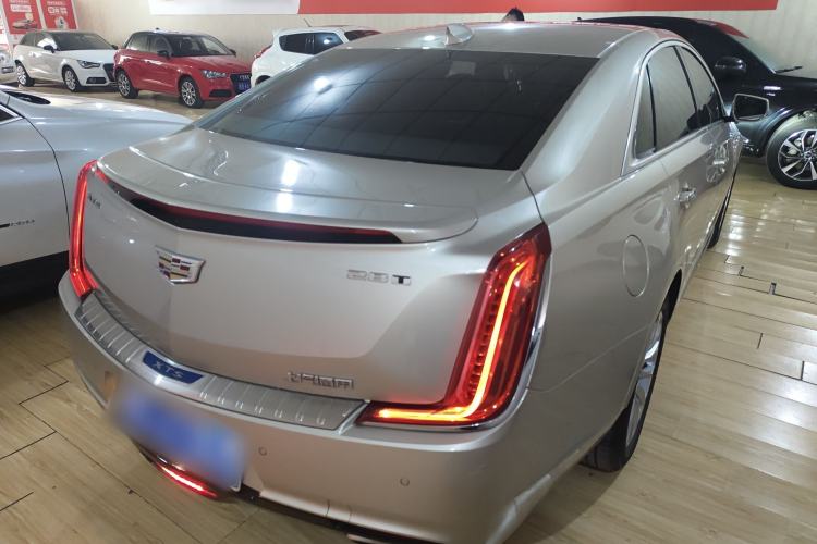 Used Cadillac XTS 2018 28T Luxury Edition Rear Right 45 Deg