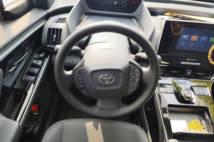 Used Toyota FAW bZ4X 2022 Two-Wheel-Drive Elite JOY Edition
