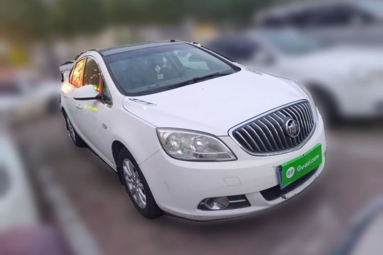 Used Buick GT 2013 GT 1.6L Automatic Fashion Edition Front Right 45 Deg