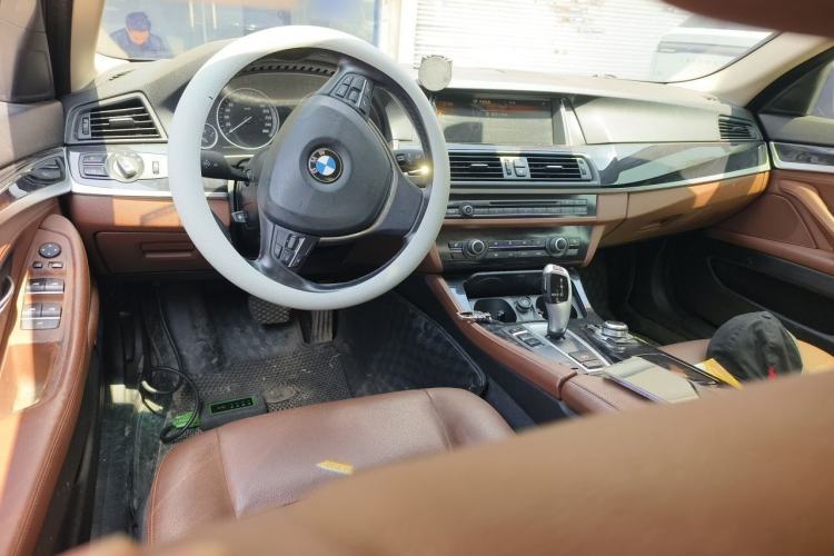 Used BMW 5 Series 2017 520Li Elegant Edition Center Console