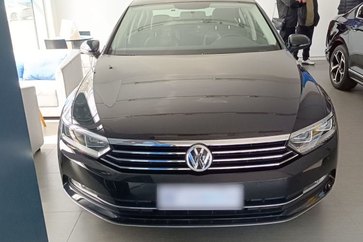 Used Volkswagen Magotan 2019 330TSI DSG Leading Model China VI Standard Front