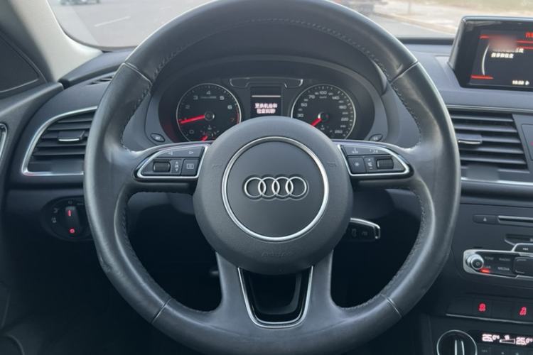 Used Audi Q3 2018 30th Anniversary Edition 30 TFSI Fashion Model
