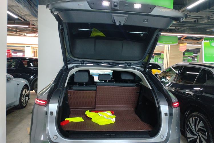 Used XPeng G6 2023 755 Ultra-Long Range Pro Trunk