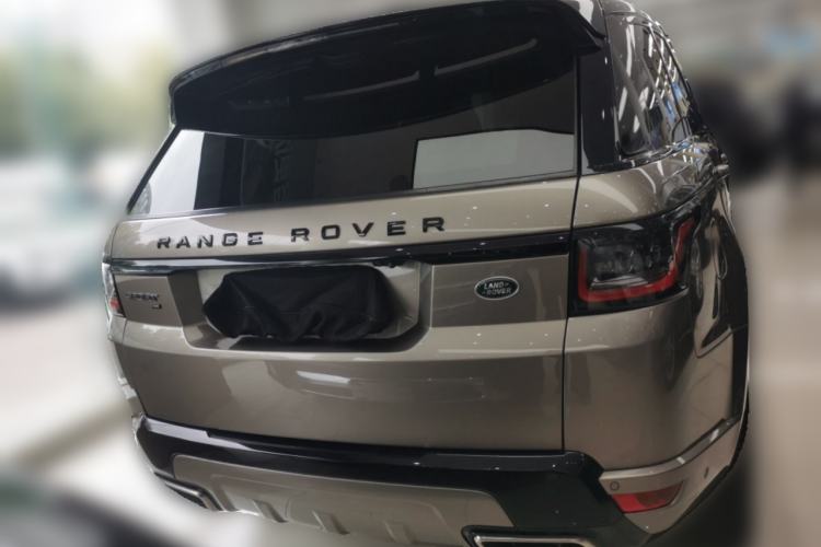 Used Land Rover Range Sport 2022 3.0 L6 YAO Black Edition
