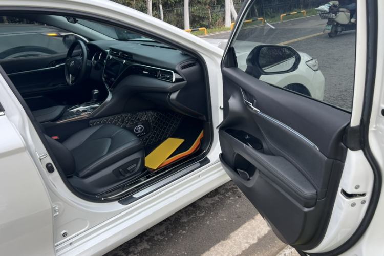 Used Toyota Camry 2019 Revised Version 2.5G Luxury Edition Interior 9