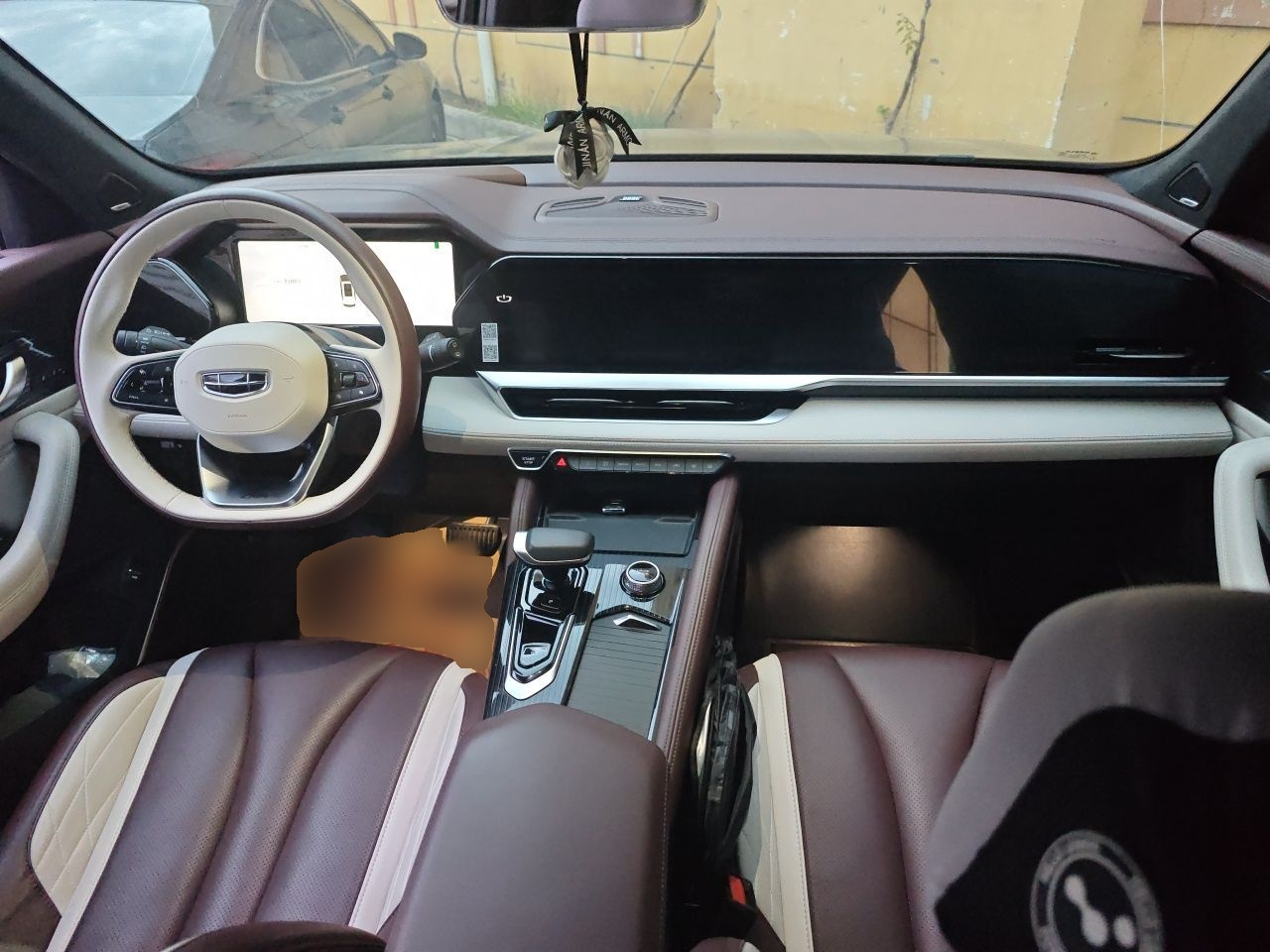 Geely Auto Monjaro L 2021 2.0TD DCT EVO Two-Wheel Drive Smart Luxury Version — снимка 9