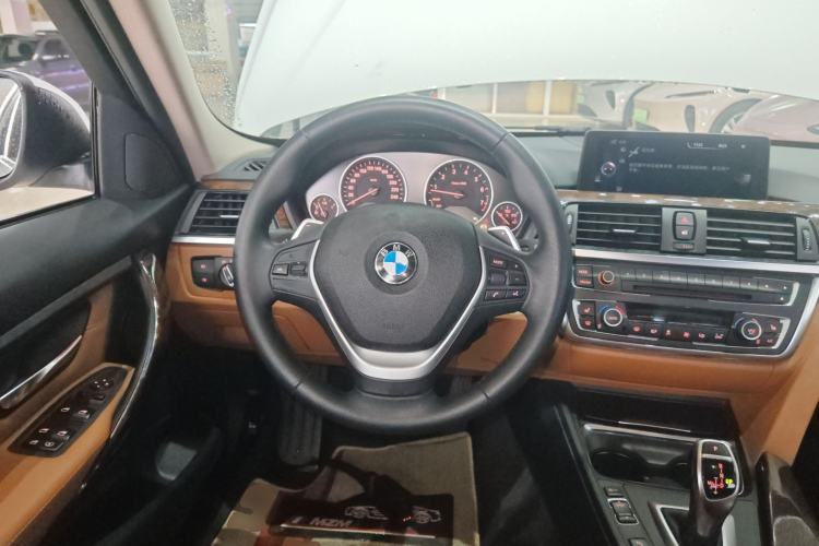 Used BMW 3 Series 2014 320Li Luxury Design Package