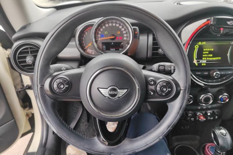 Used MINI 2014 1.5T COOPER Fun
